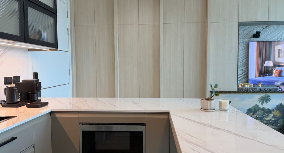 For sale 2 bedrooms condo in Chatuchak, Bangkok