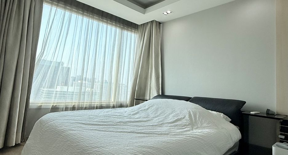For sale 2 bedrooms condo in Chatuchak, Bangkok