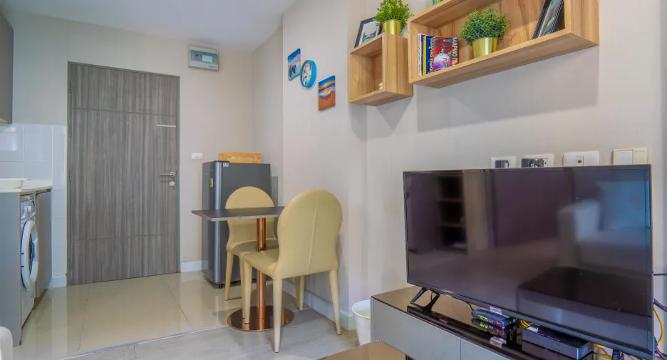 Wohnung zum Kauf und zur Miete mit 1 Zimmer in Huai Khwang, Bangkok