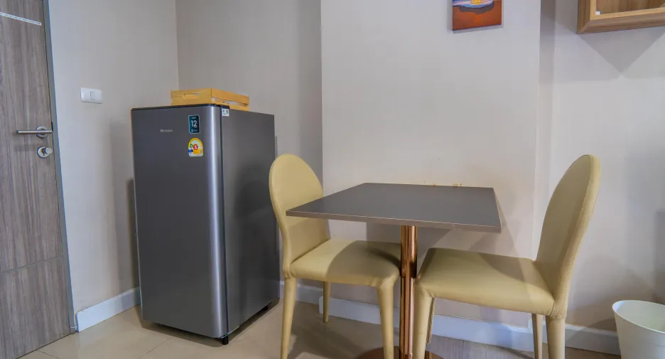 Wohnung zum Kauf und zur Miete mit 1 Zimmer in Huai Khwang, Bangkok