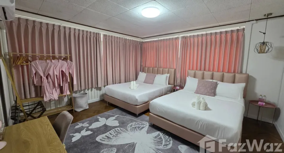 For rent 6 bedrooms villa in Mueang Chiang Mai, Chiang Mai