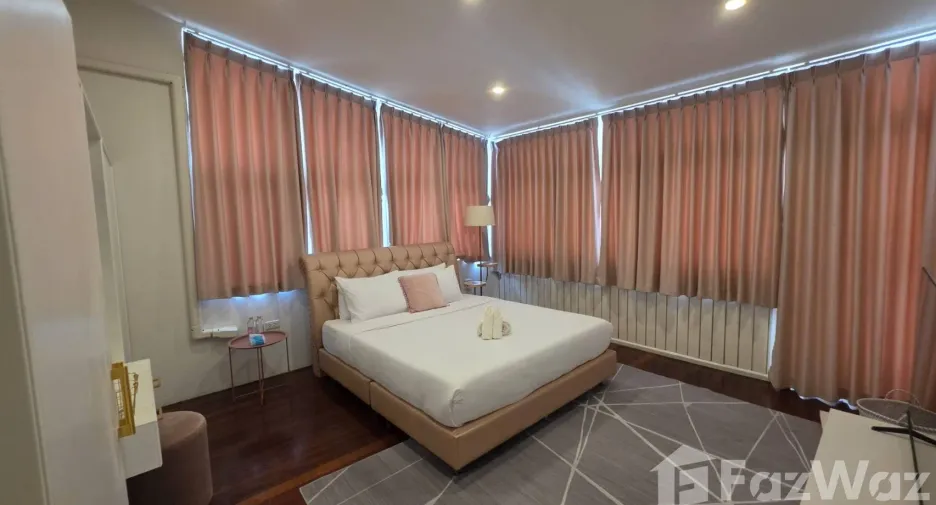 For rent 6 bedrooms villa in Mueang Chiang Mai, Chiang Mai