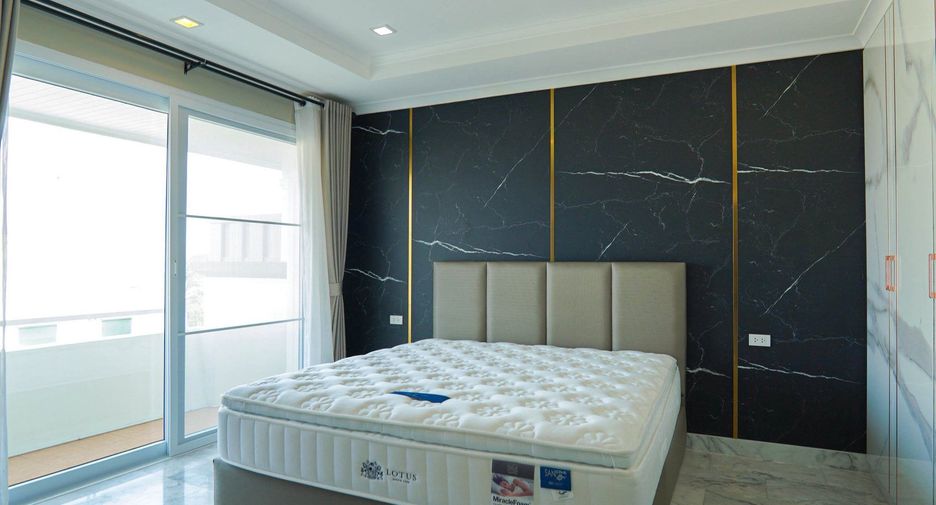 À vendre 5 chambres villa à Bang Lamung, Chonburi
