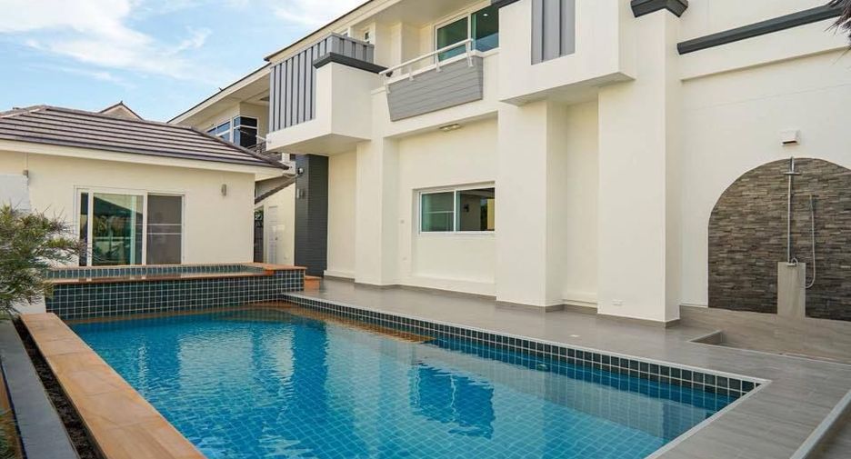 À vendre 5 chambres villa à Bang Lamung, Chonburi