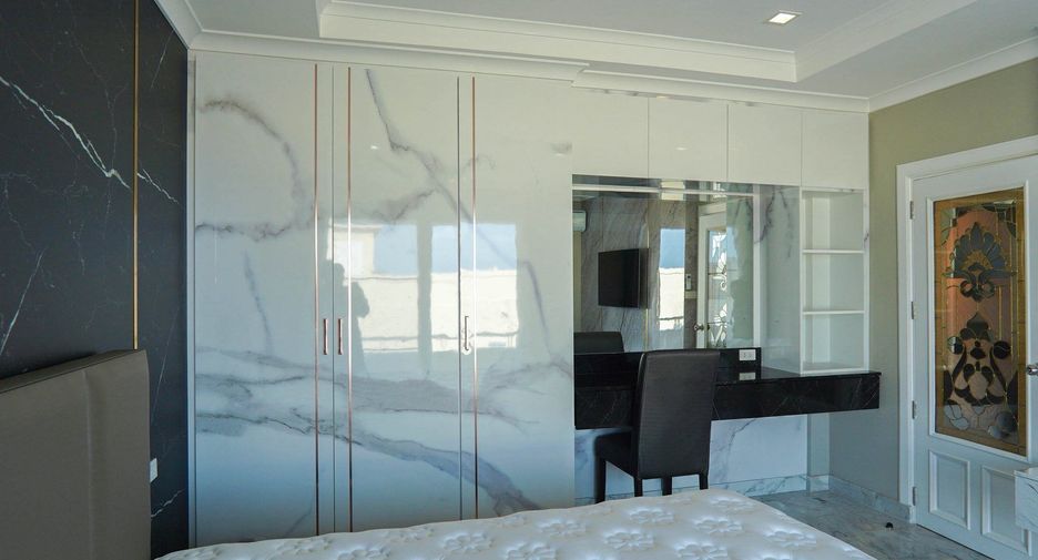 À vendre 5 chambres villa à Bang Lamung, Chonburi