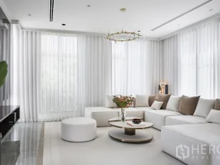 For sale 4 ベッドルーム house in Yan Nawa, Bangkok
