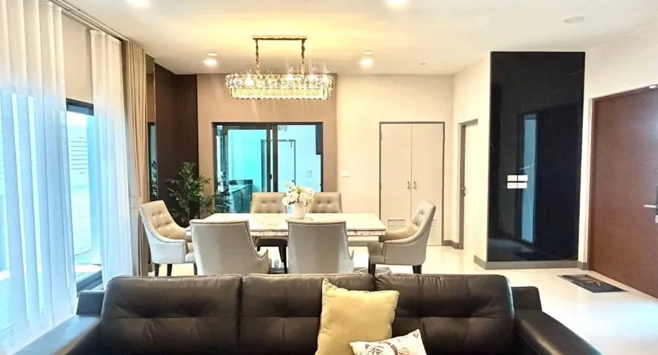 出租 4 卧室 独立屋 在 Bang Phli, Samut Prakan
