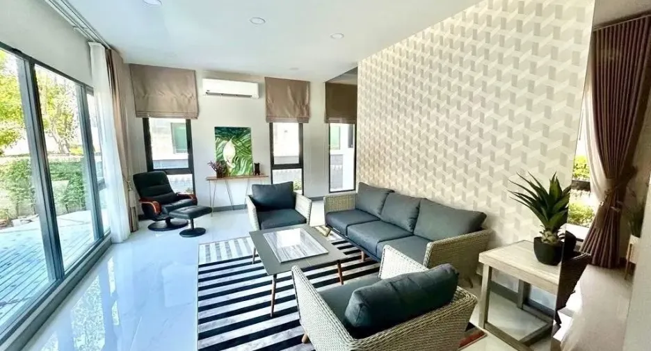 出租 4 卧室 独立屋 在 Bang Phli, Samut Prakan
