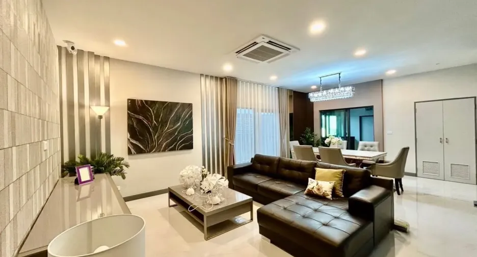 出租 4 卧室 独立屋 在 Bang Phli, Samut Prakan