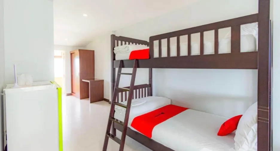 For sale 4 bedrooms townhouse in Hua Hin, Prachuap Khiri Khan