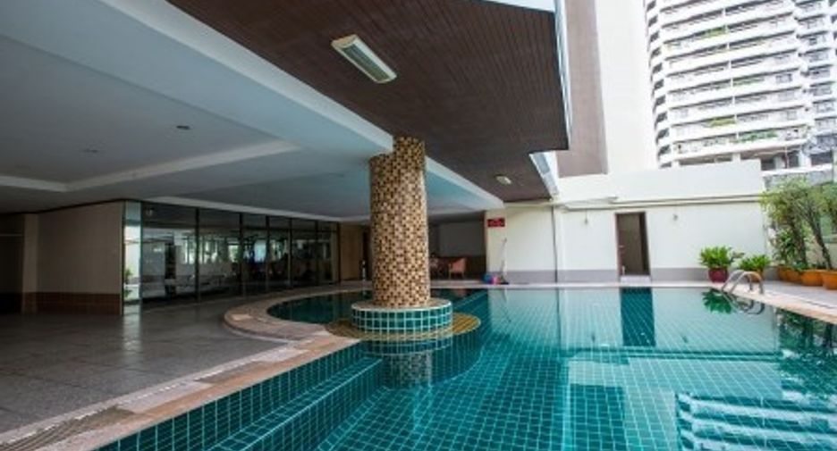 For rent 3 bedrooms condo in Watthana, Bangkok