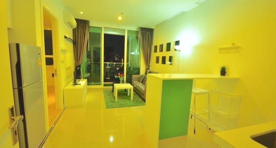 For sale 1 bed condo in Huai Khwang, Bangkok