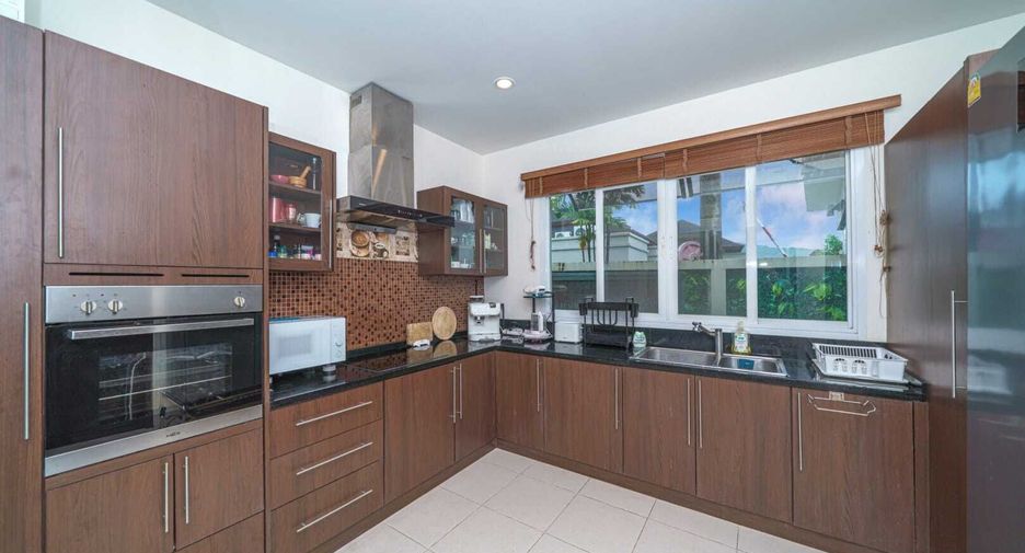 Villa en venta de 4 habitaciones en Mueang Phuket, Phuket