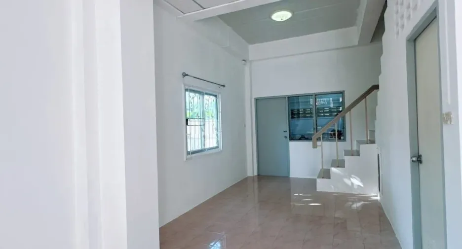 Reihenhaus zum Kauf und zur Miete mit 2 Zimmer in Min Buri, Bangkok