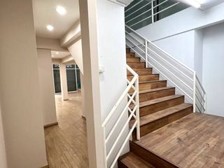 For rent 10 bedrooms retail Space in Mueang Chiang Mai, Chiang Mai