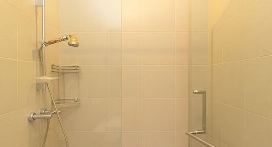 For rent 1 bed condo in Khlong San, Bangkok