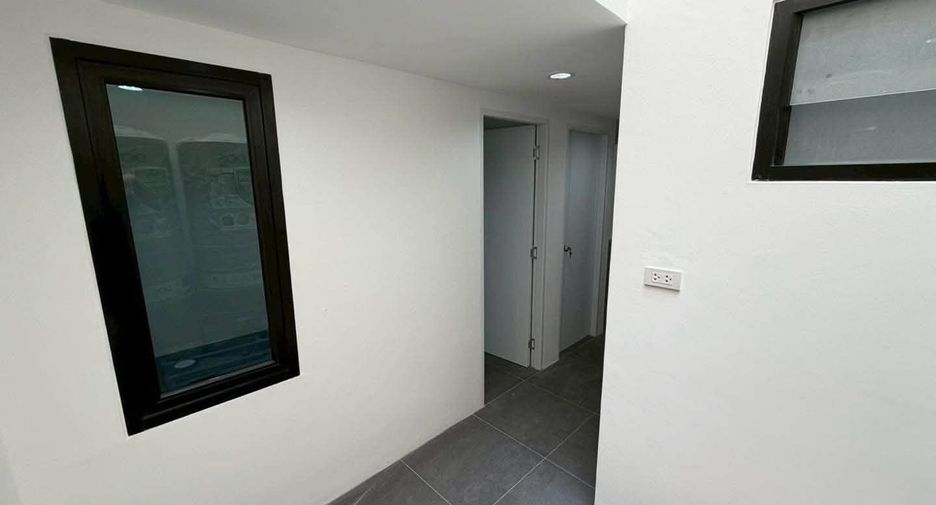 Продажа 4 спальни дом в Пхра Кханонг, Бангкок