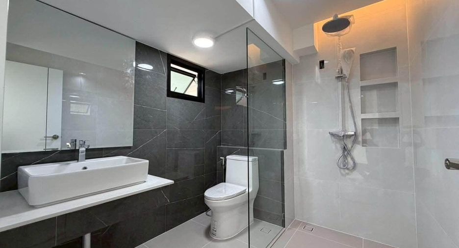 Продажа 4 спальни дом в Пхра Кханонг, Бангкок