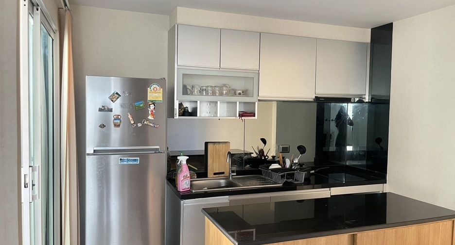 Condo en alquiler de 2 habitaciones en Huai Khwang, Bangkok