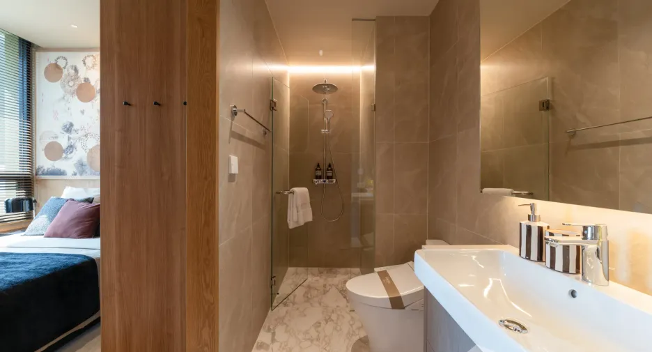 For sale 1 bed condo in Khlong Toei, Bangkok