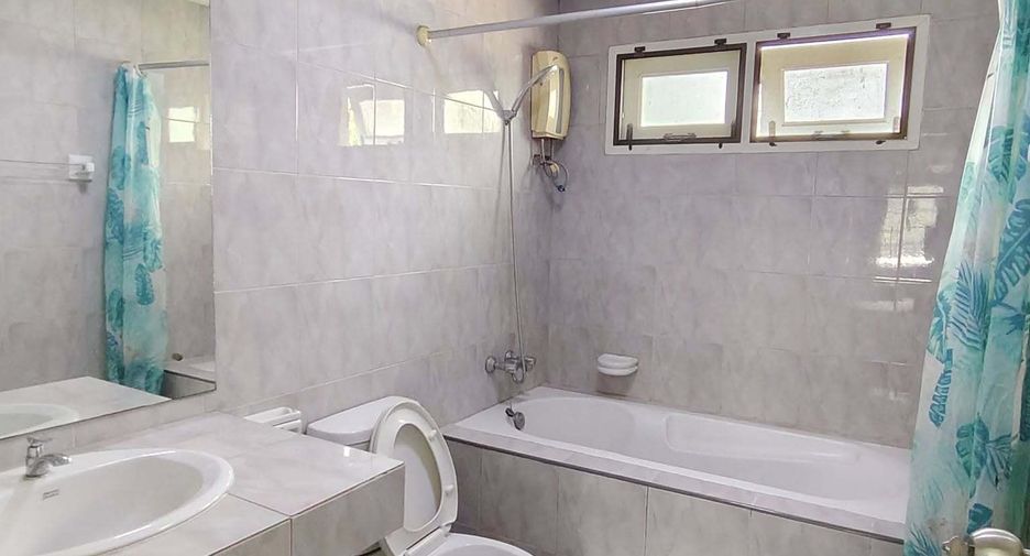 For rent 3 bedrooms house in Bang Na, Bangkok