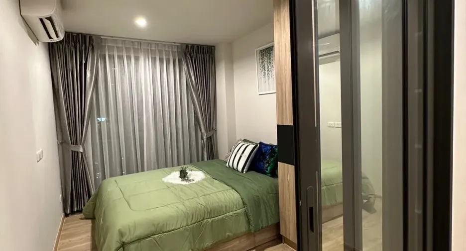 For rent 2 bedrooms condo in Watthana, Bangkok