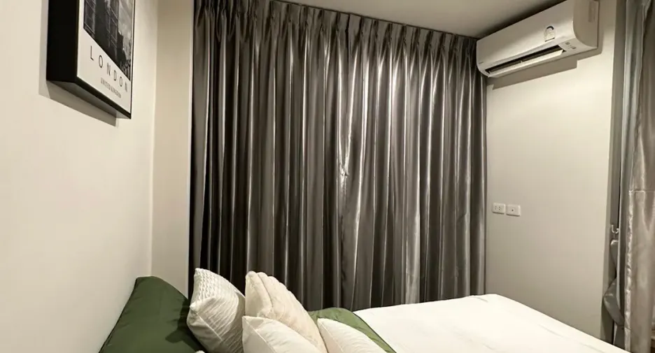 For rent 2 bedrooms condo in Watthana, Bangkok