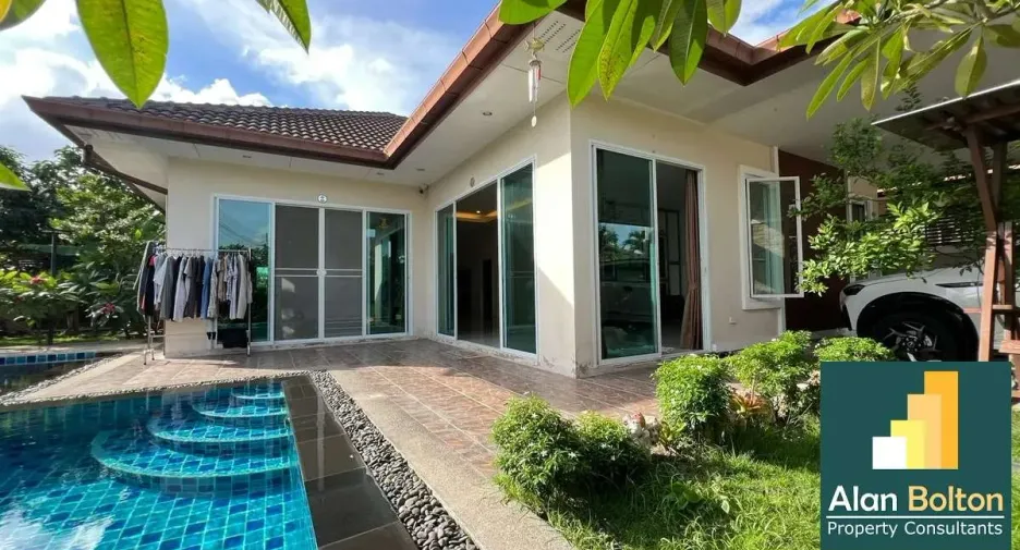 For rent 3 bedrooms house in Huay Yai, Pattaya