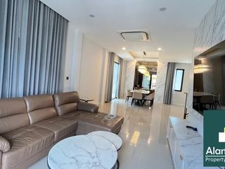À louer 3 chambres maison à Bang Lamung, Chonburi