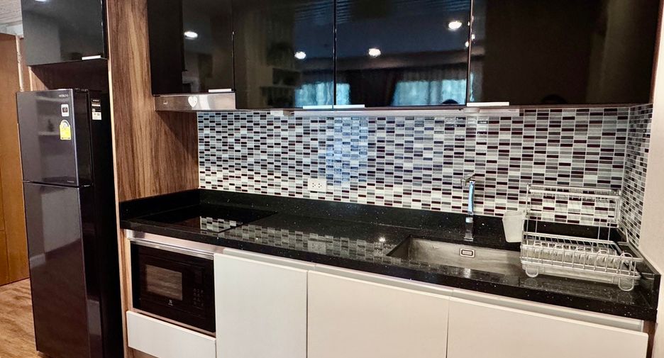 Condo en alquiler y en venta de 2 habitaciones en South Pattaya, Pattaya