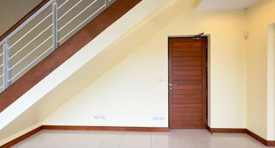 Продажа 2 спальни дом в Na Jomtien, Паттайя