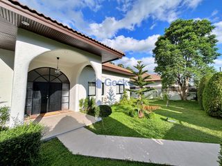 Haus zur Miete mit 4 Zimmer in Bang Lamung, Chonburi