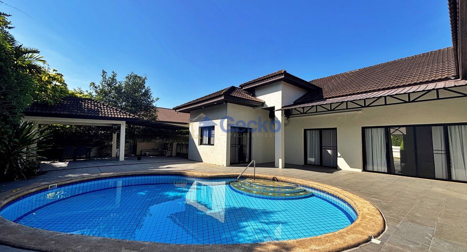 À louer 4 chambres maison à Bang Lamung, Chonburi