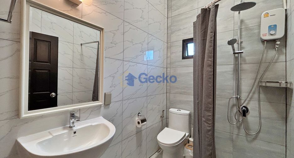 For rent 4 ベッドルーム house in Bang Lamung, Chonburi