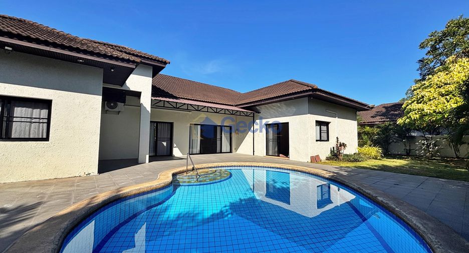 À louer 4 chambres maison à Bang Lamung, Chonburi