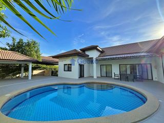 Haus zur Miete mit 4 Zimmer in Bang Lamung, Chonburi