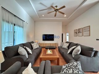 Haus zur Miete mit 4 Zimmer in Bang Lamung, Chonburi