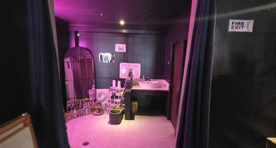 For sale and for rent retail Space in Mueang Phuket, Phuket