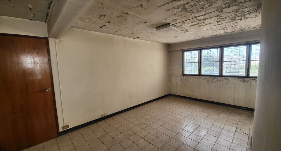 For sale 21 ベッドルーム townhouse in Mueang Chiang Mai, Chiang Mai