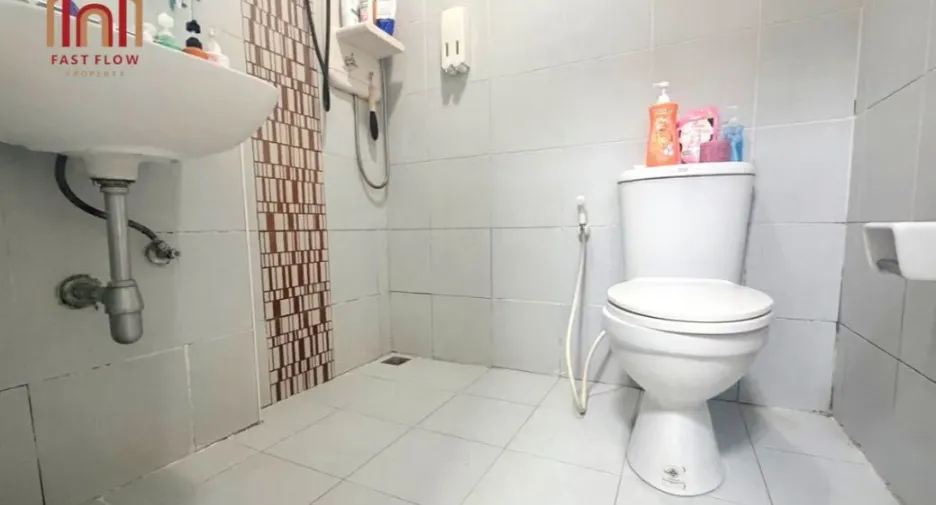 For sale 3 bedrooms townhouse in Mueang Nonthaburi, Nonthaburi