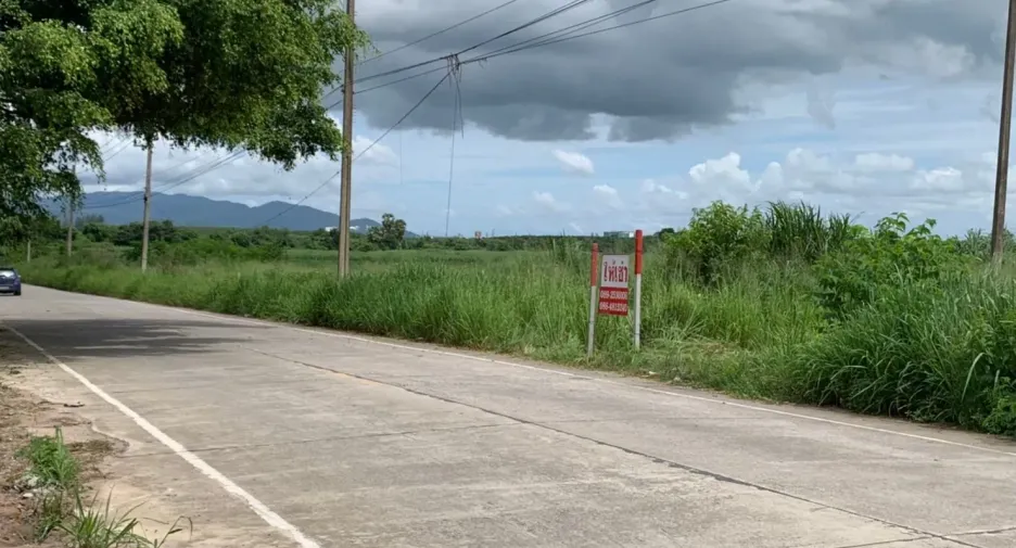 For sale land in Ban Bueng, Chonburi