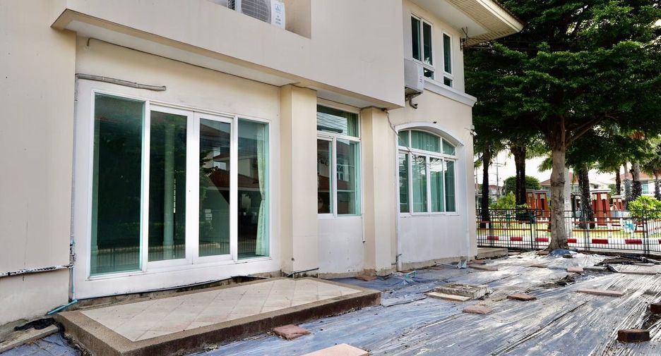 For sale 3 bedrooms house in Don Mueang, Bangkok