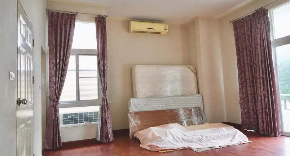 For sale 3 bedrooms house in Don Mueang, Bangkok