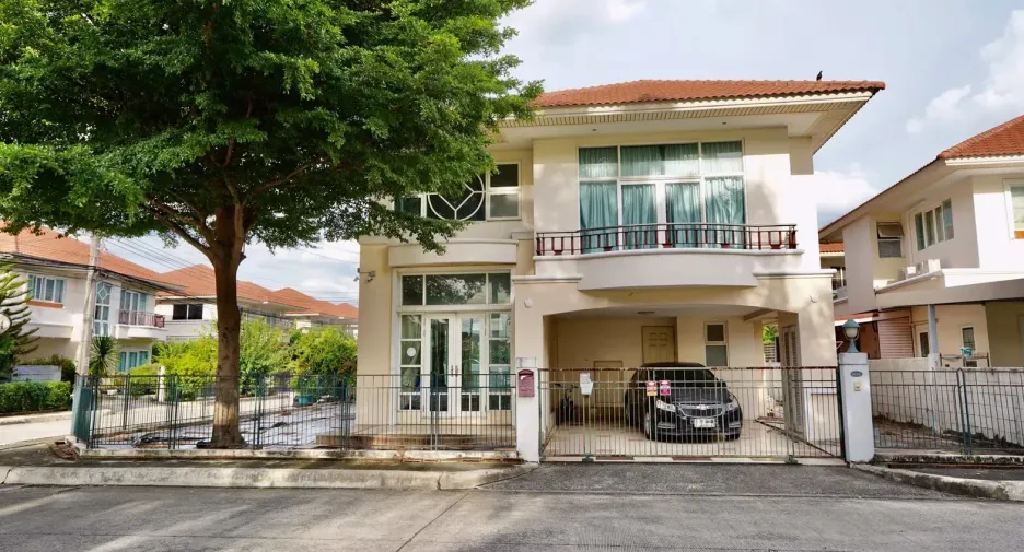 For sale 3 bedrooms house in Don Mueang, Bangkok