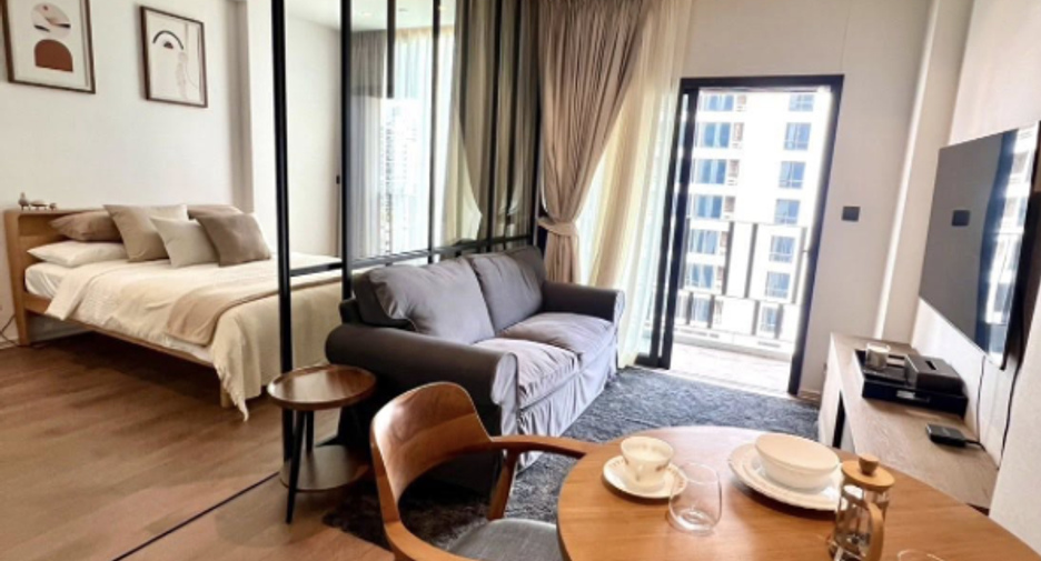 For rent 1 bed condo in Khlong Toei, Bangkok