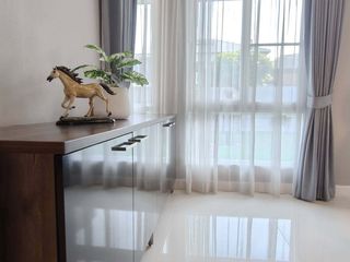 Haus zur Miete mit 4 Zimmer in Bang Phli, Samut Prakan