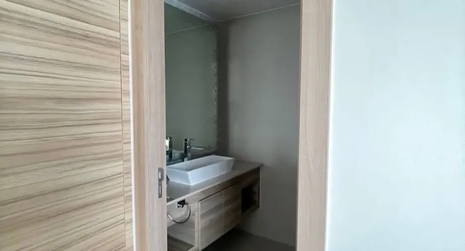 Wohnung zur Miete mit 1 Zimmer in Bang Lamung, Chonburi