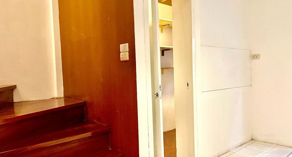For rent 2 bedrooms house in Bang Na, Bangkok