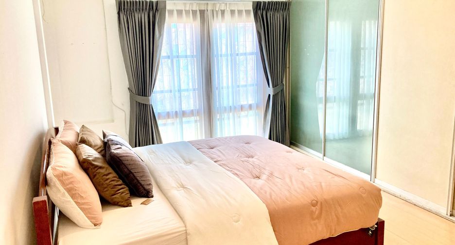 For rent 2 bedrooms house in Bang Na, Bangkok