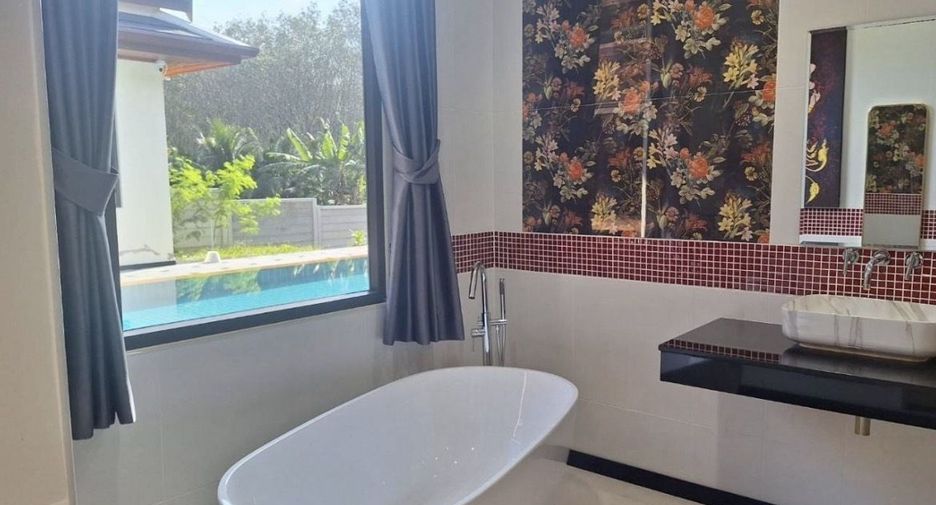 For sale 3 bedrooms villa in Thalang, Phuket